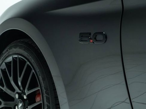 Used 2022 Ford Mustang GT Premium w/ Black Accent Package RWD image 21