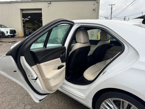 Used 2021 Cadillac CT4 Premium Luxury AWD/4WD image 18