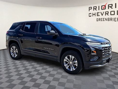Certified 2025 Chevrolet Equinox LT FWD image 2