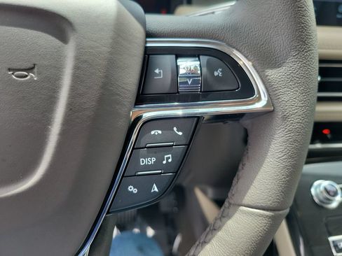 Certified 2023 Lincoln Nautilus FWD w/ Premium Package image 23