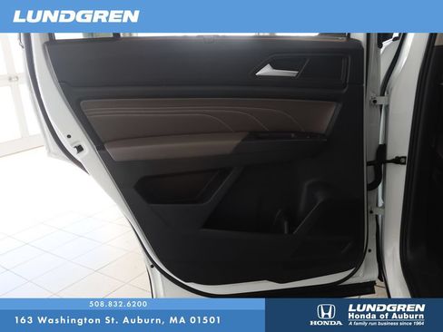 Used 2021 Volkswagen Atlas SEL AWD/4WD image 13