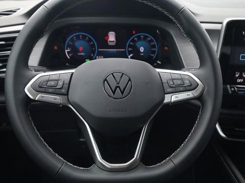 New 2026 Volkswagen Atlas Cross Sport SE image 7