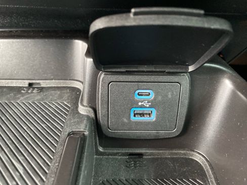 Used 2025 Ford Bronco Outer Banks image 13