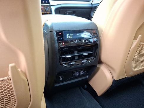 Used 2021 Jeep Grand Cherokee L Summit w/ Advanced Protech Group IV image 13