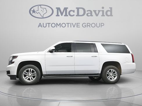 Used 2018 Chevrolet Suburban LT RWD image 29
