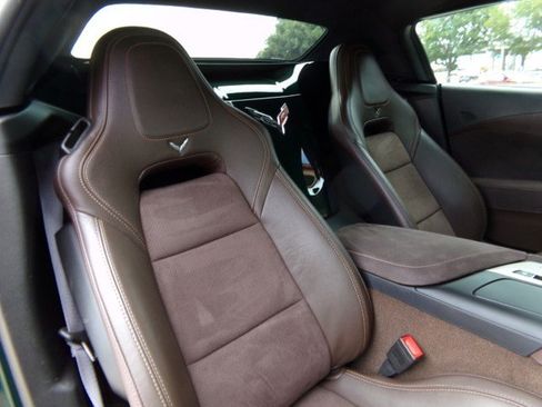 Used 2014 Chevrolet Corvette Stingray Convertible w/ 3LT Preferred Equipment Group RWD image 28
