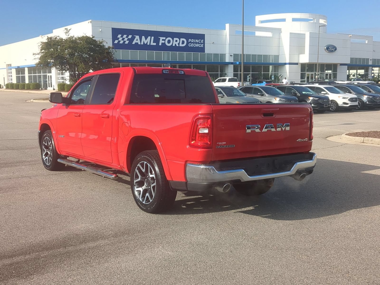 Used 2025 RAM 1500 Laramie AWD/4WD image 5