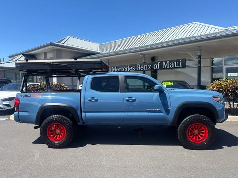 Used 2019 Toyota Tacoma TRD Off-Road AWD/4WD image 3