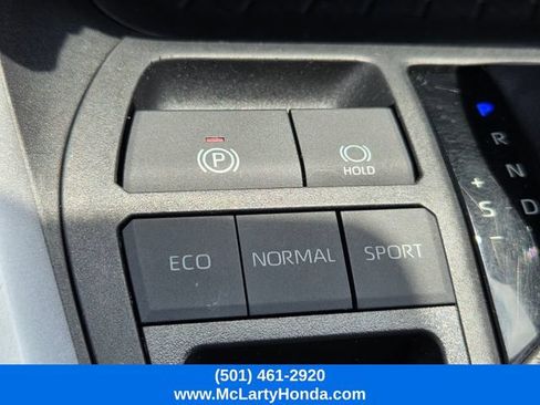 Used 2024 Toyota RAV4 XLE FWD image 31