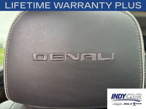 Used 2020 GMC Terrain Denali w/ Denali Premium Package FWD image 16