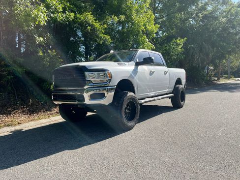 Used 2019 RAM 2500 Big Horn image 3