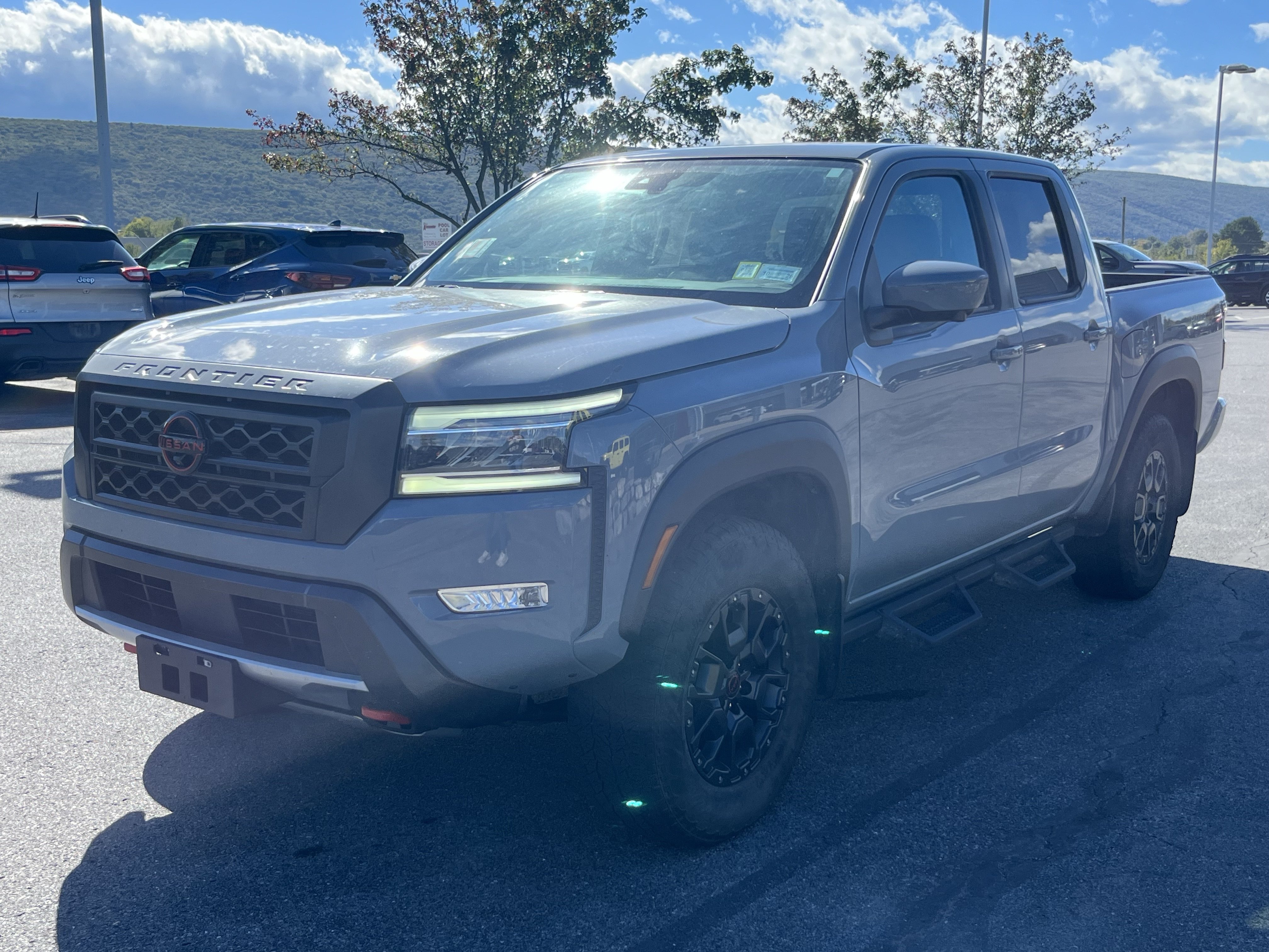 Used 2024 Nissan Frontier PRO-4X w/ Pro Premium Package AWD/4WD image 10