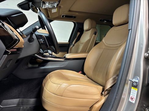 Used 2023 Land Rover Range Rover Sport SE image 22