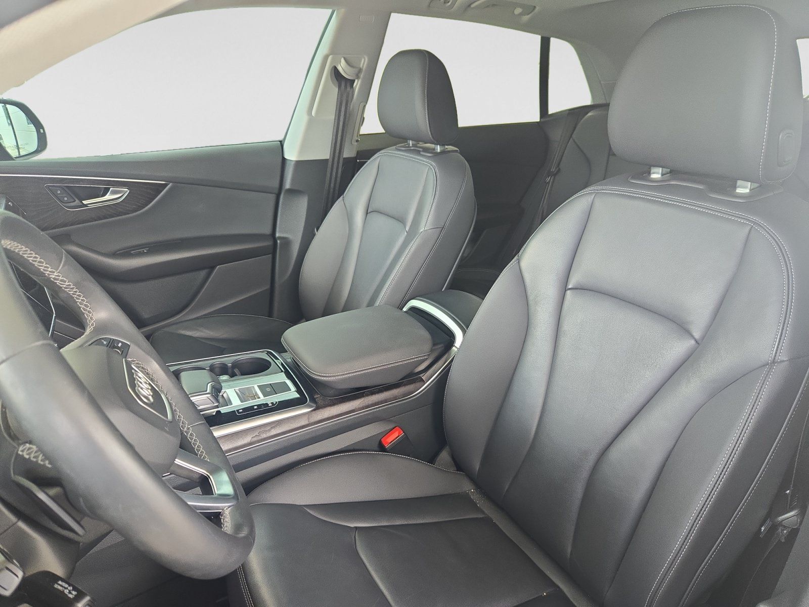 Used 2023 Audi Q8 Premium AWD/4WD image 10