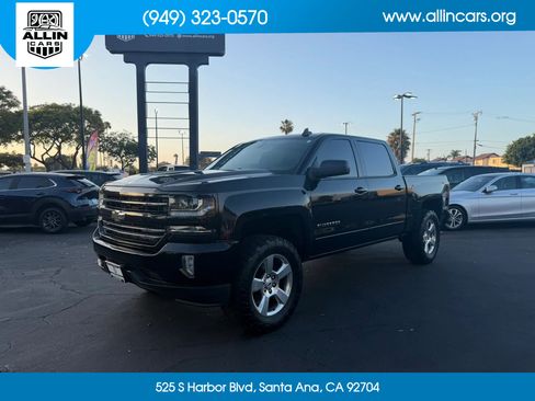 Used 2018 Chevrolet Silverado 1500 LT w/ All Star Edition RWD image 1