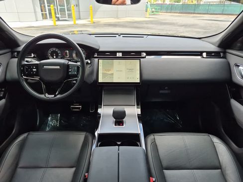 Certified 2025 Land Rover Range Rover Velar Dynamic SE AWD/4WD image 16