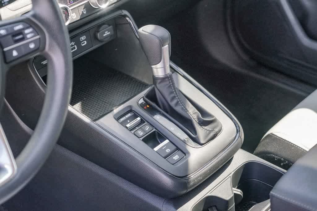 Used 2025 Honda CR-V EX image 12