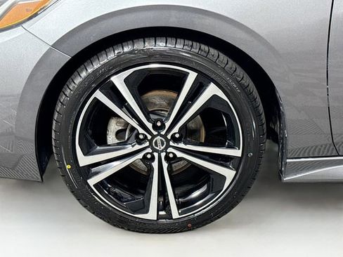 Certified 2023 Nissan Sentra SR w/ SR Premium Package image 31