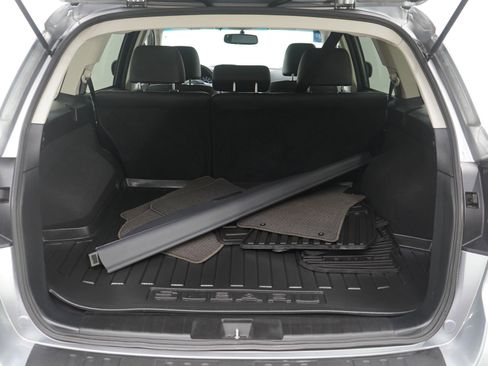 Used 2012 Subaru Outback 2.5i Limited w/ Moonroof Pkg image 19