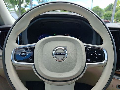 Certified 2023 Volvo XC60 B6 Ultimate w/ Climate Package AWD/4WD image 21