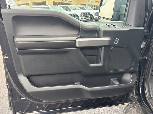 Used 2018 Ford F150 XLT w/ Equipment Group 302A Luxury image 10