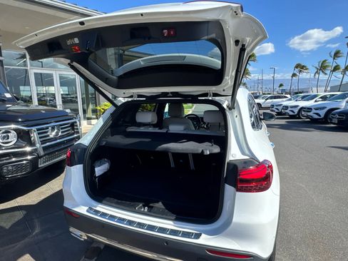 Used 2025 Mercedes-Benz GLA 250 4MATIC image 7