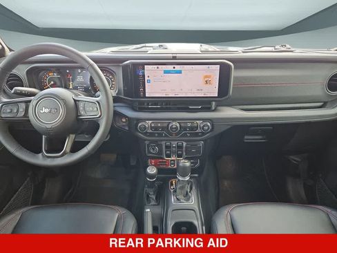 Used 2025 Jeep Wrangler Unlimited Rubicon AWD/4WD image 14