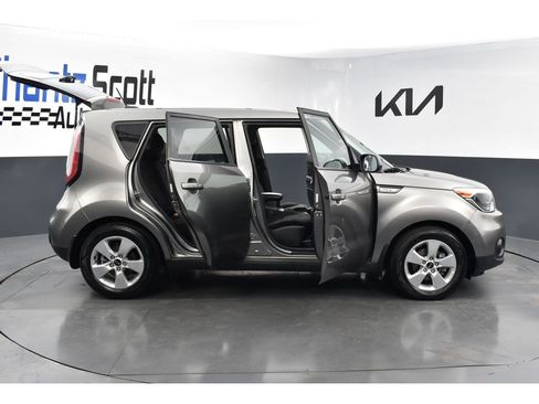 Used 2018 Kia Soul image 36