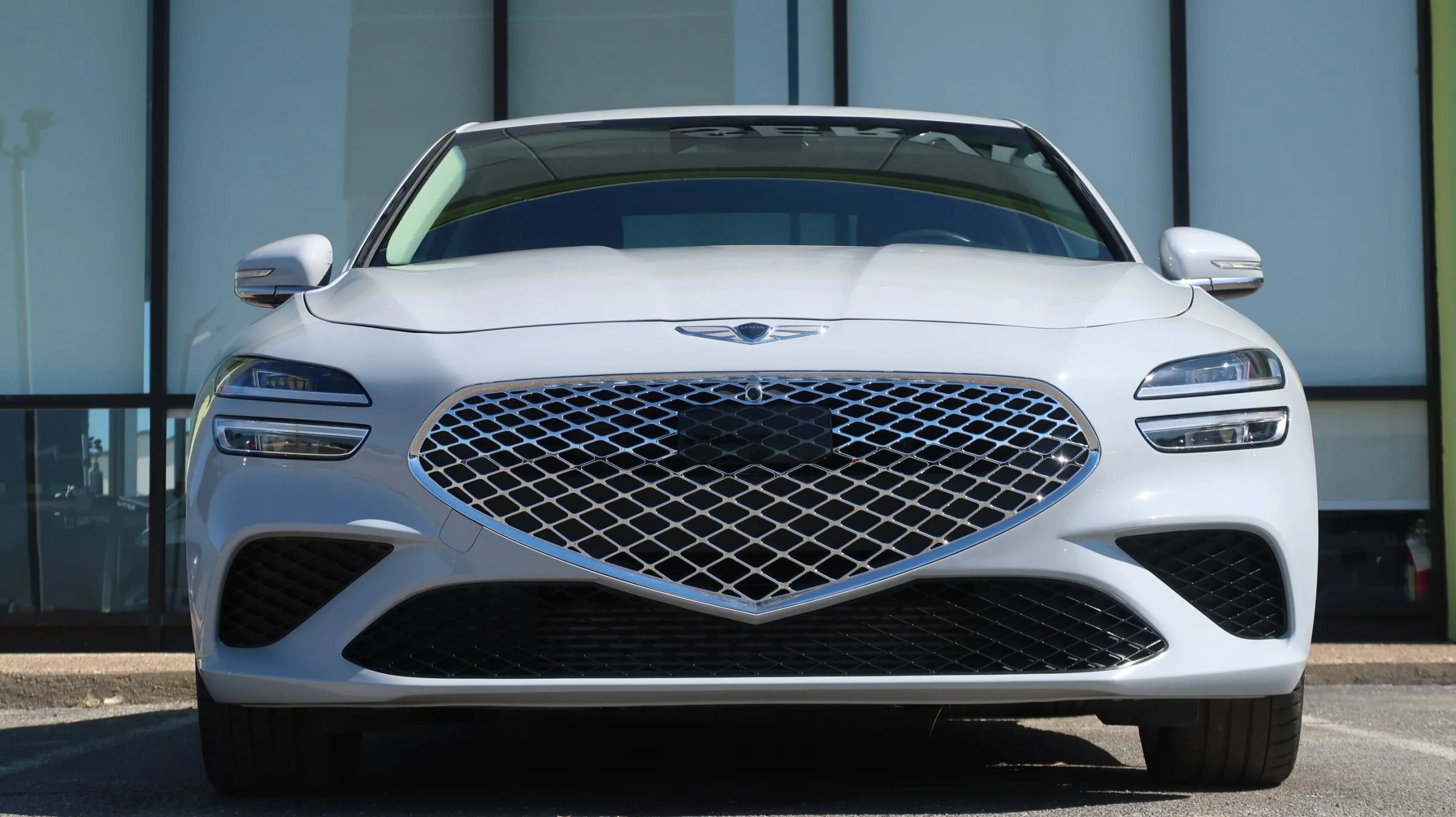 Used 2022 Genesis G70 3.3T RWD image 3
