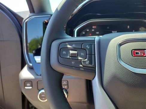 New 2025 GMC Sierra 1500 SLE w/ Preferred Package image 14