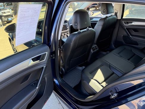 Used 2016 Volkswagen Golf SE w/ Lighting Package image 13