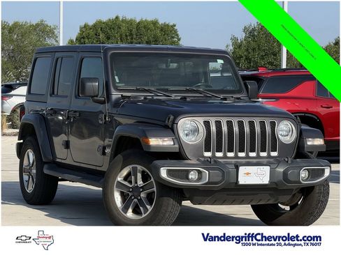 Used 2023 Jeep Wrangler Unlimited Sahara w/ Cold Weather Group AWD/4WD image 2