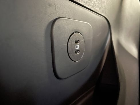 Used 2025 Ford Explorer ST-Line image 27