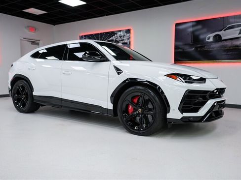 Used 2021 Lamborghini Urus AWD/4WD image 27