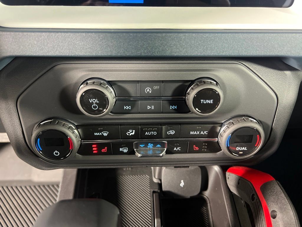 New 2026 Ford Bronco Heritage Edition AWD/4WD image 23