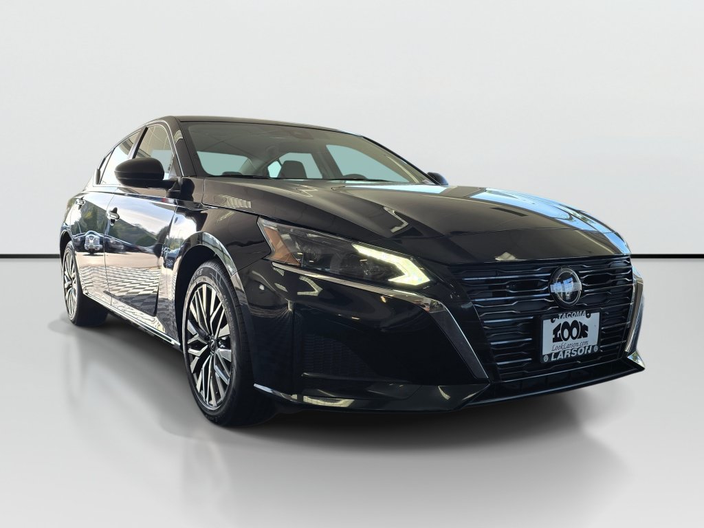 Used 2025 Nissan Altima 2.5 SV FWD image 7