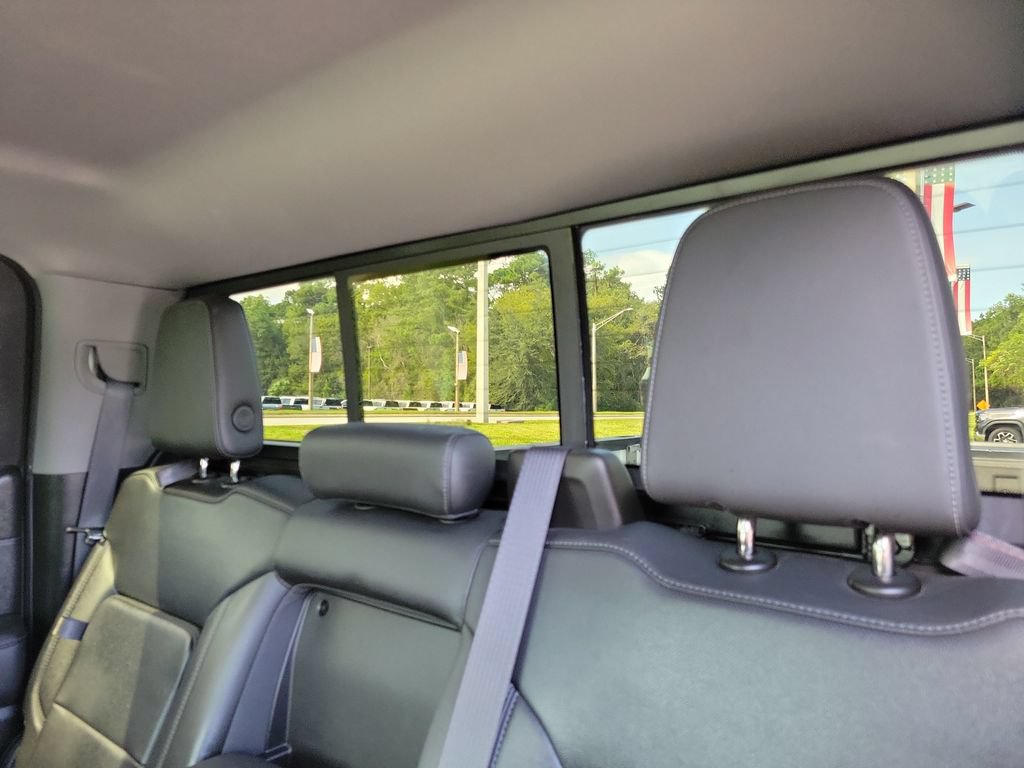 Used 2020 Chevrolet Silverado 1500 LTZ w/ LTZ Premium Package AWD/4WD image 15