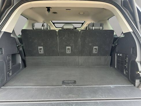 Used 2025 Ford Expedition Active AWD/4WD image 6