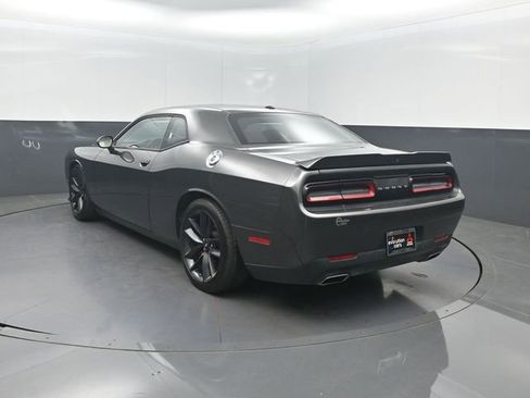 Used 2022 Dodge Challenger GT w/ Performance Handling Group RWD image 3