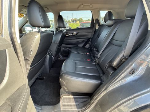 Used 2019 Nissan Rogue SL AWD/4WD image 30