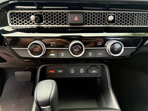 Used 2026 Honda Civic LX image 28