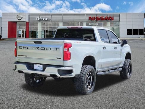 Used 2022 Chevrolet Silverado 1500 RST w/ Redline Edition AWD/4WD image 4
