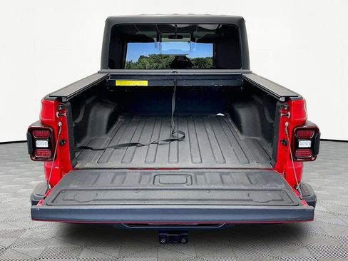 Used 2023 Jeep Gladiator Sport AWD/4WD image 18
