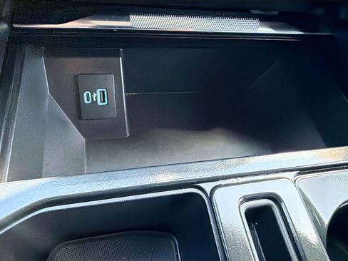 Used 2023 Ford F150 Lariat image 29