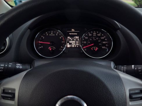 Used 2012 Nissan Rogue S w/ Special Edition Pkg AWD/4WD image 9
