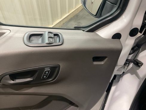 Used 2025 Ford Transit 250 Low Roof w/ Exterior Upgrade Package RWD image 7