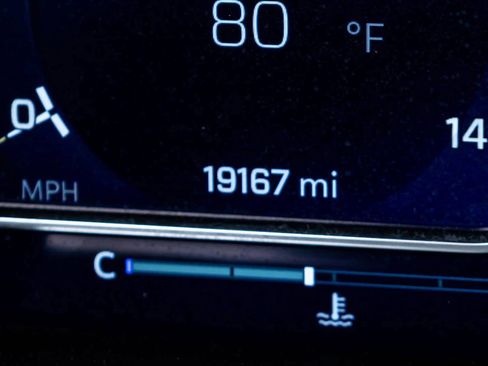 Used 2025 Chevrolet Silverado 2500 LT image 21