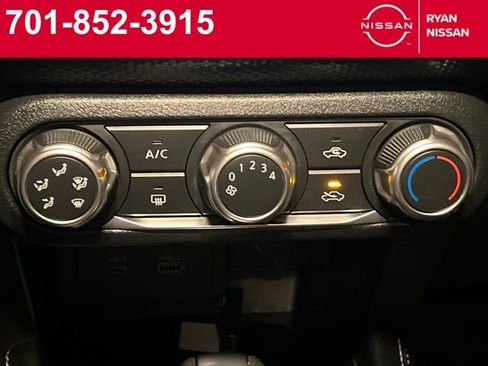 Certified 2023 Nissan Kicks SV image 19