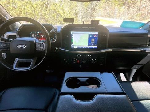 Used 2021 Ford F150 Lariat AWD/4WD image 8