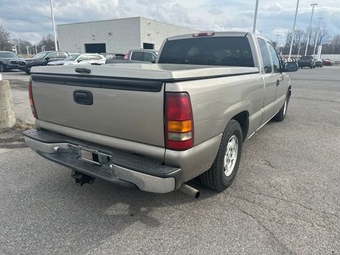 Used 2001 Chevrolet Silverado 1500 LS w/ Firm Ride Suspension Pkg image 5